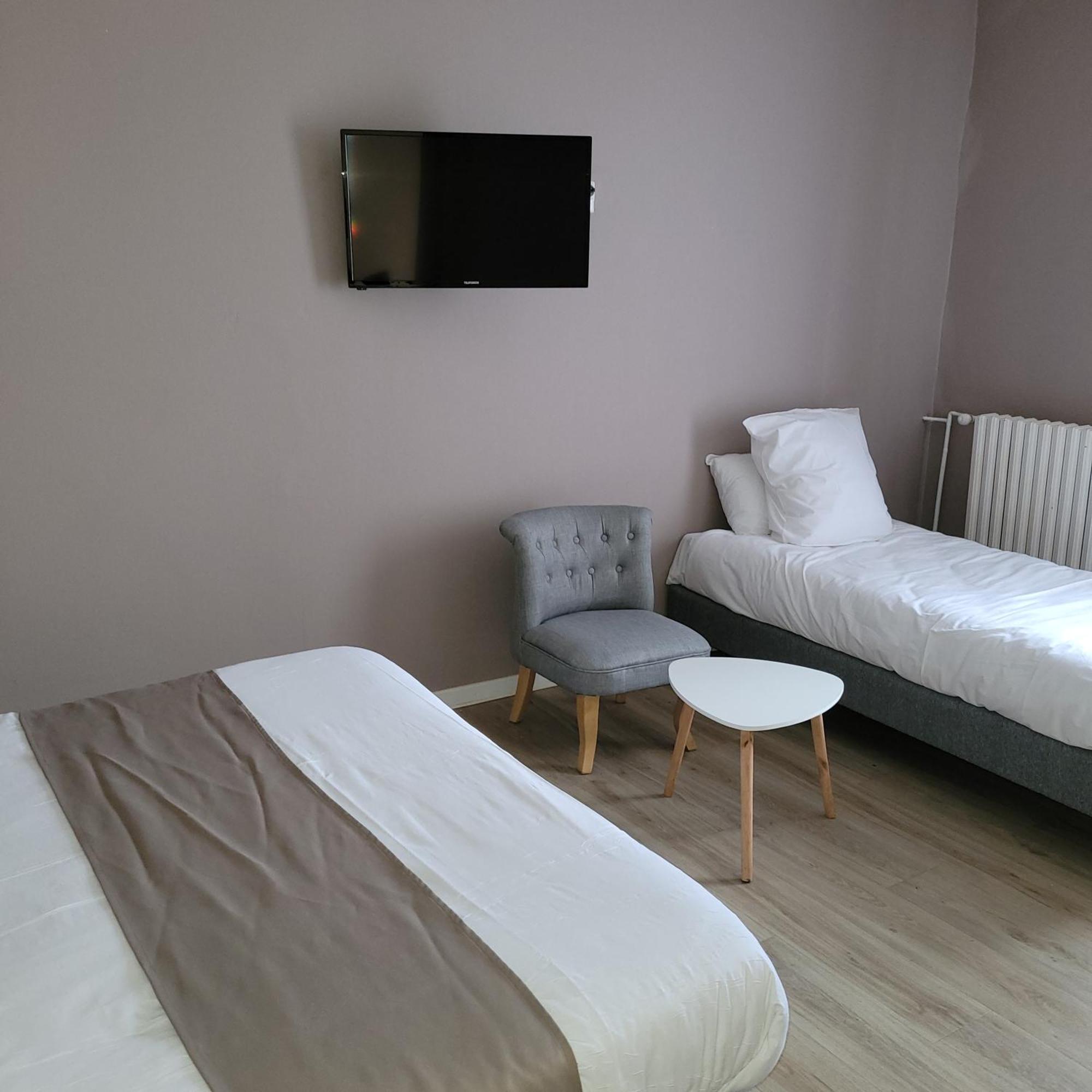 Logis Auberge Des Voyageurs Vandieres  Экстерьер фото